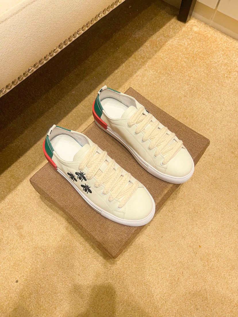 Chrome Hearts Cross Motif Low-Top Sneakers